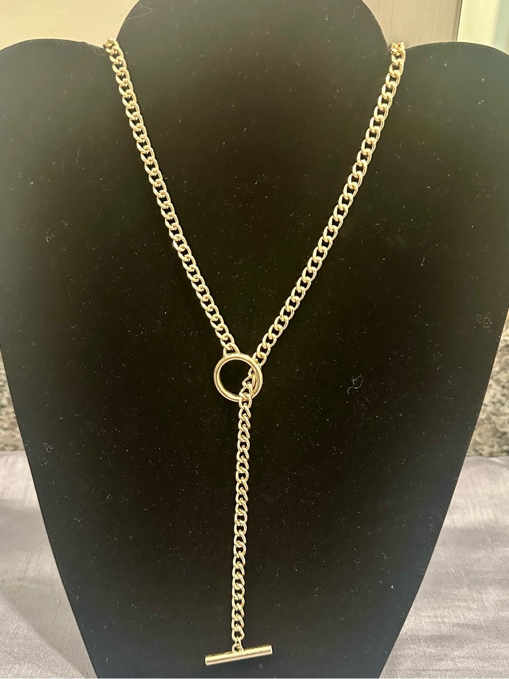 Vintage RJ Graziano Signed Gold Tone O-Ring Lariat Chain Toggle Bar Necklace